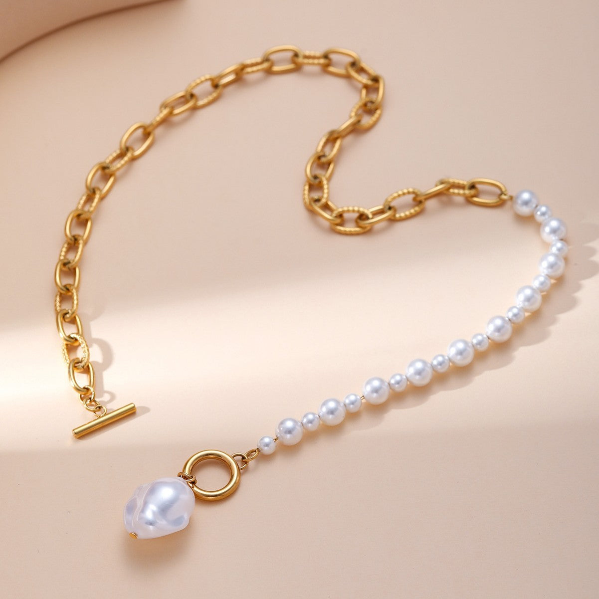 New retro special-shaped pearl necklace