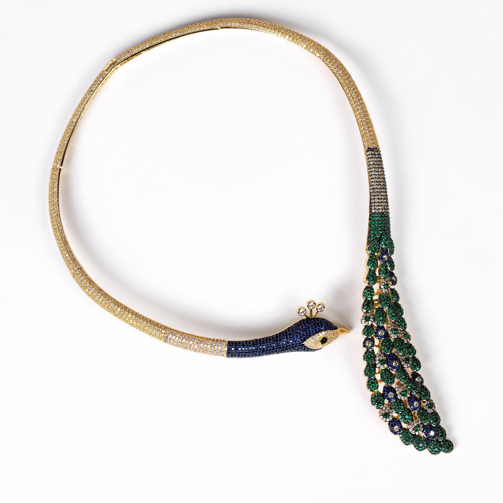 Parure Collier Boucles d'Oreilles Paon Entièrement Ornée de Diamants et Pierres Précieuses Colorées