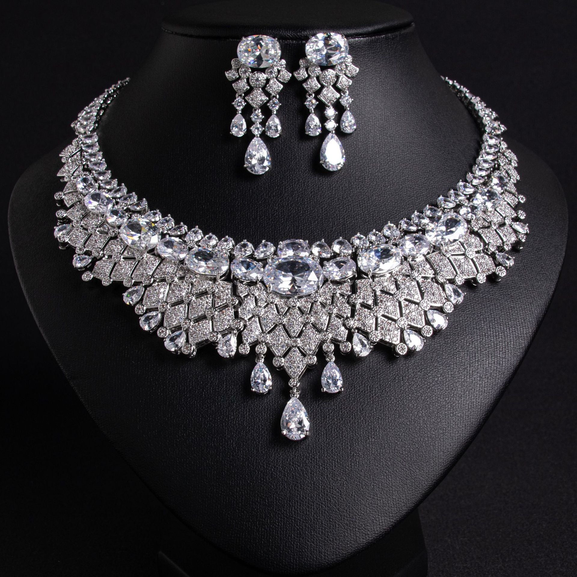 Luxury Ruby Red Crystal Statement Necklace and Earrings Jewelry Set