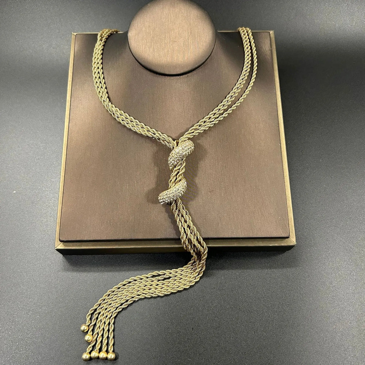 Parure de bijoux collier à pampilles médiévales dorées