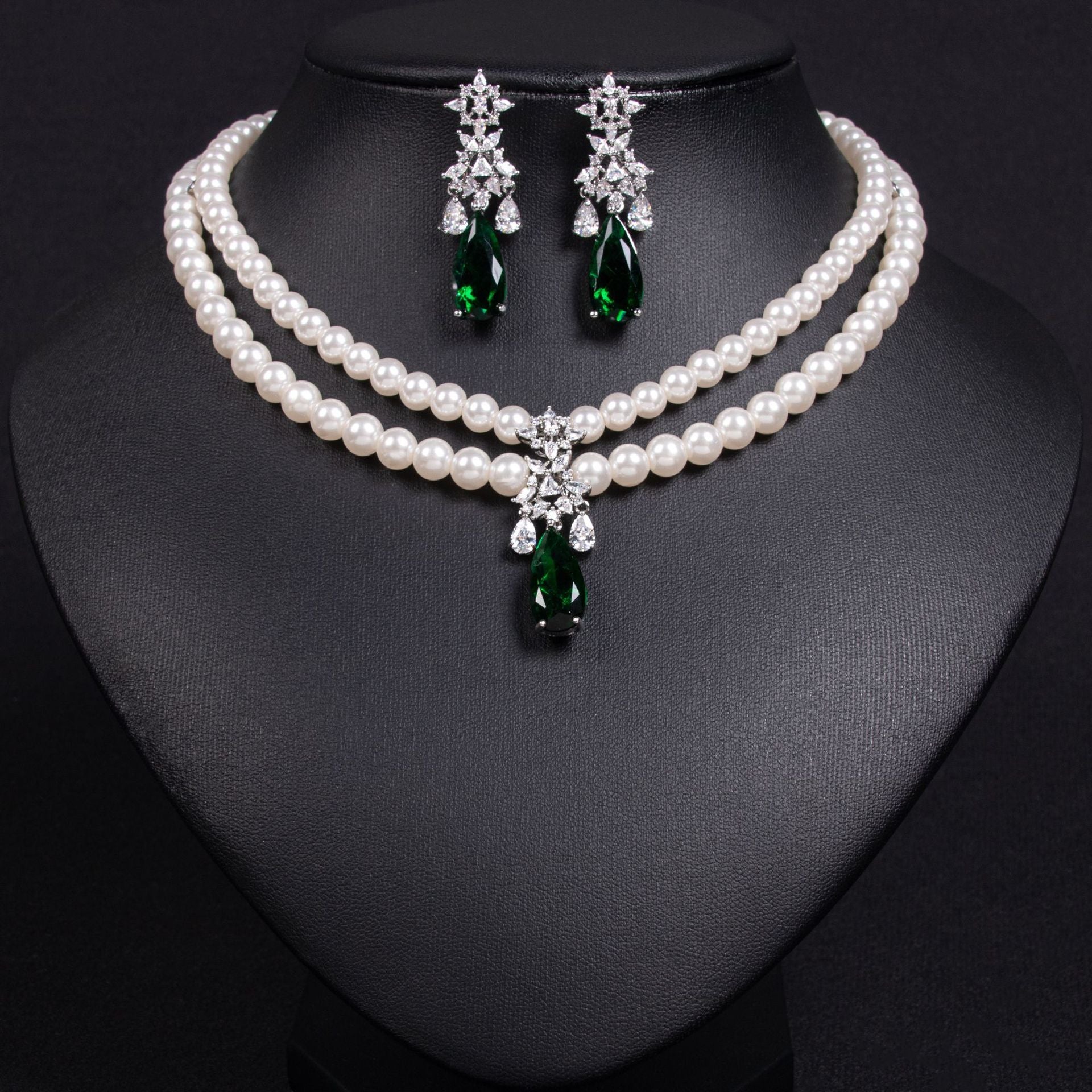 Luxury Pearl and Emerald Green Crystal Necklace and Earrings Set