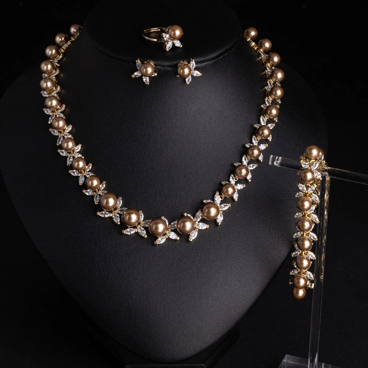 Luxury Gold Pearl Jewelry Set – Sparkling Crystal Necklace Earrings Bracelet