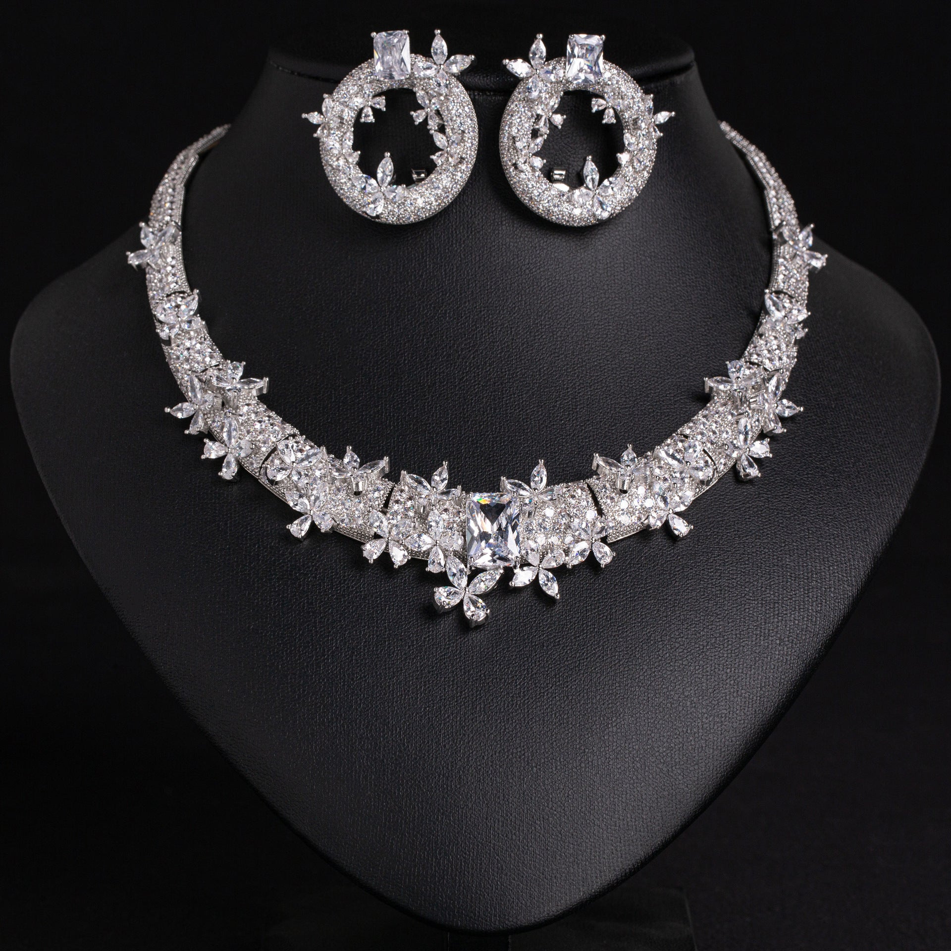 Luxury Golden Yellow Gemstone Necklace Set for Women – Floral Statement Jewelry with Matching Earrings