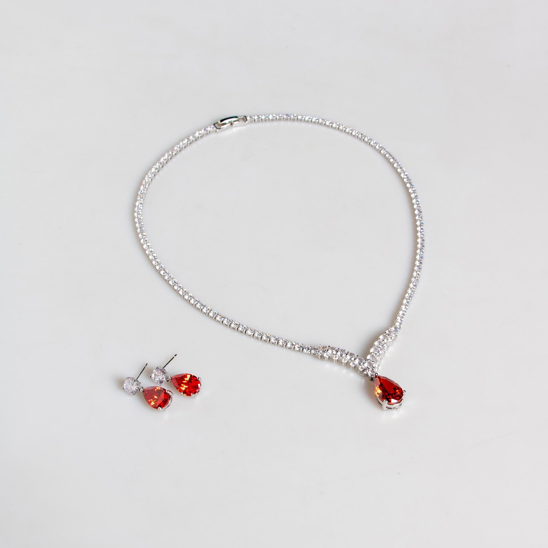 Luxury Ruby Red Crystal Necklace Set – Sparkling Teardrop Jewelry for Women