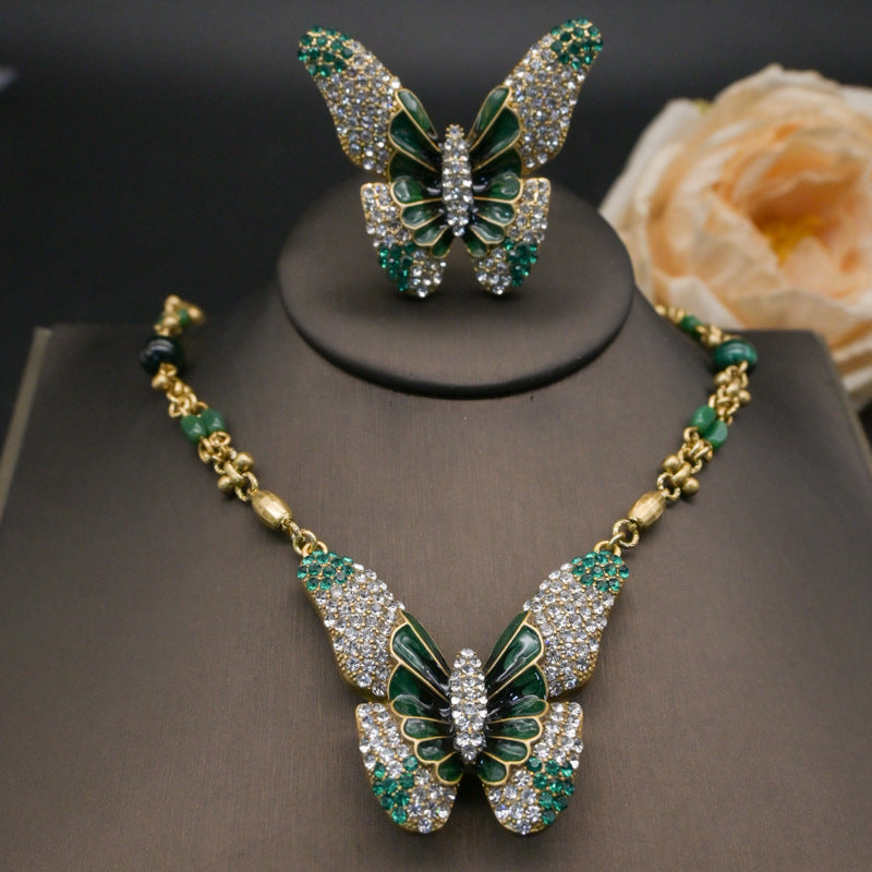 Stylish Vintage Butterfly Necklace Earrings Set