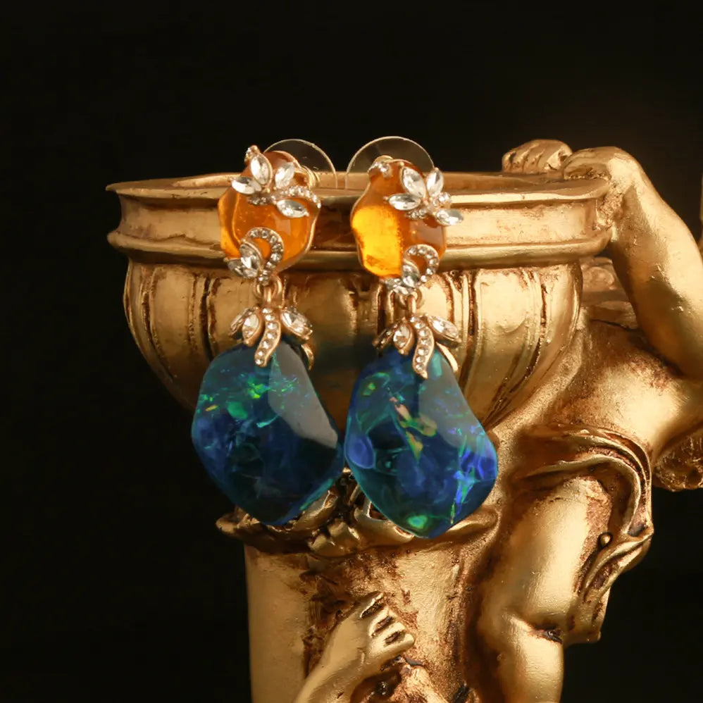 Boucles d'oreilles clous saphir style médiéval vintage