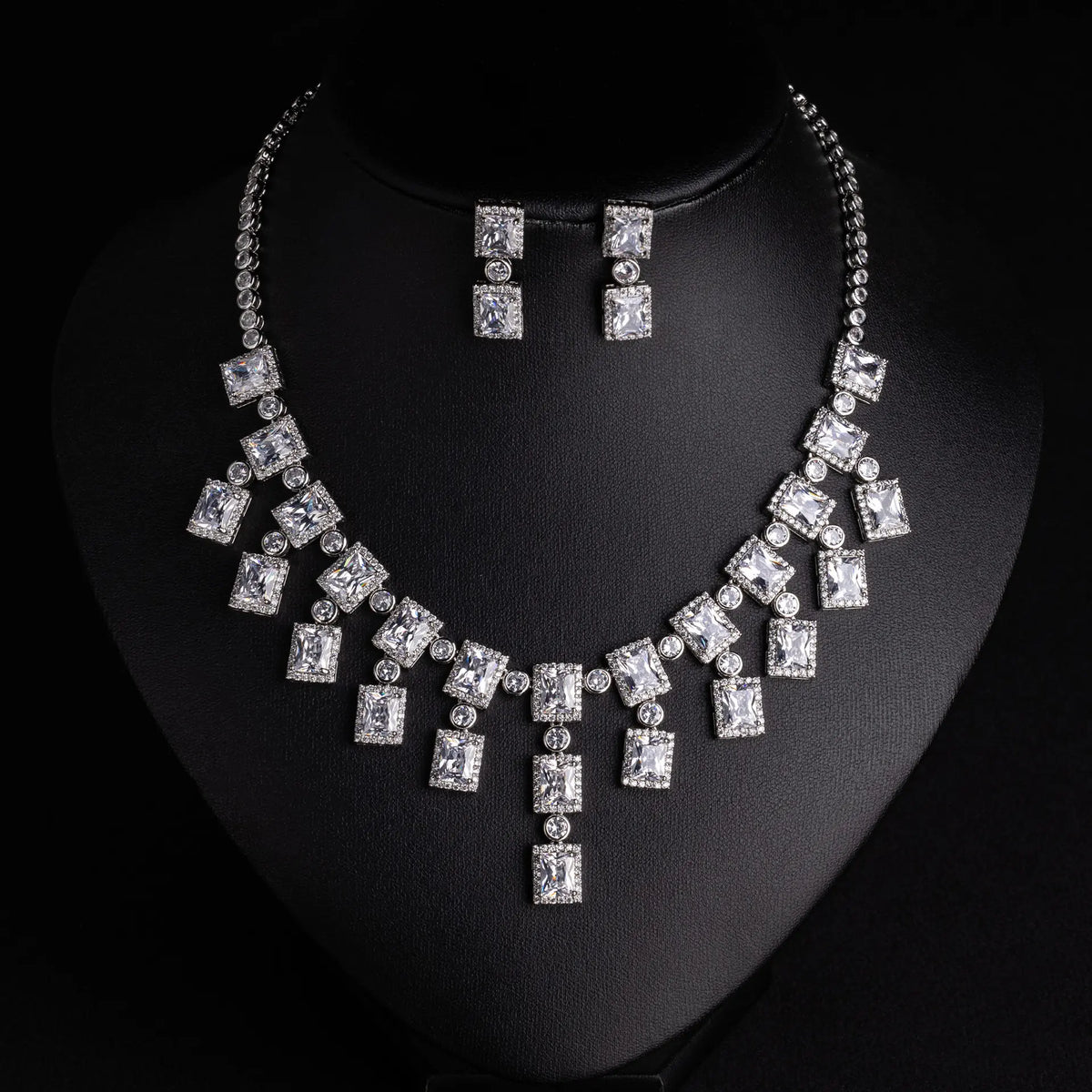 Luxury Emerald Green Crystal Jewelry Set – Statement Necklace and Earrings for Women