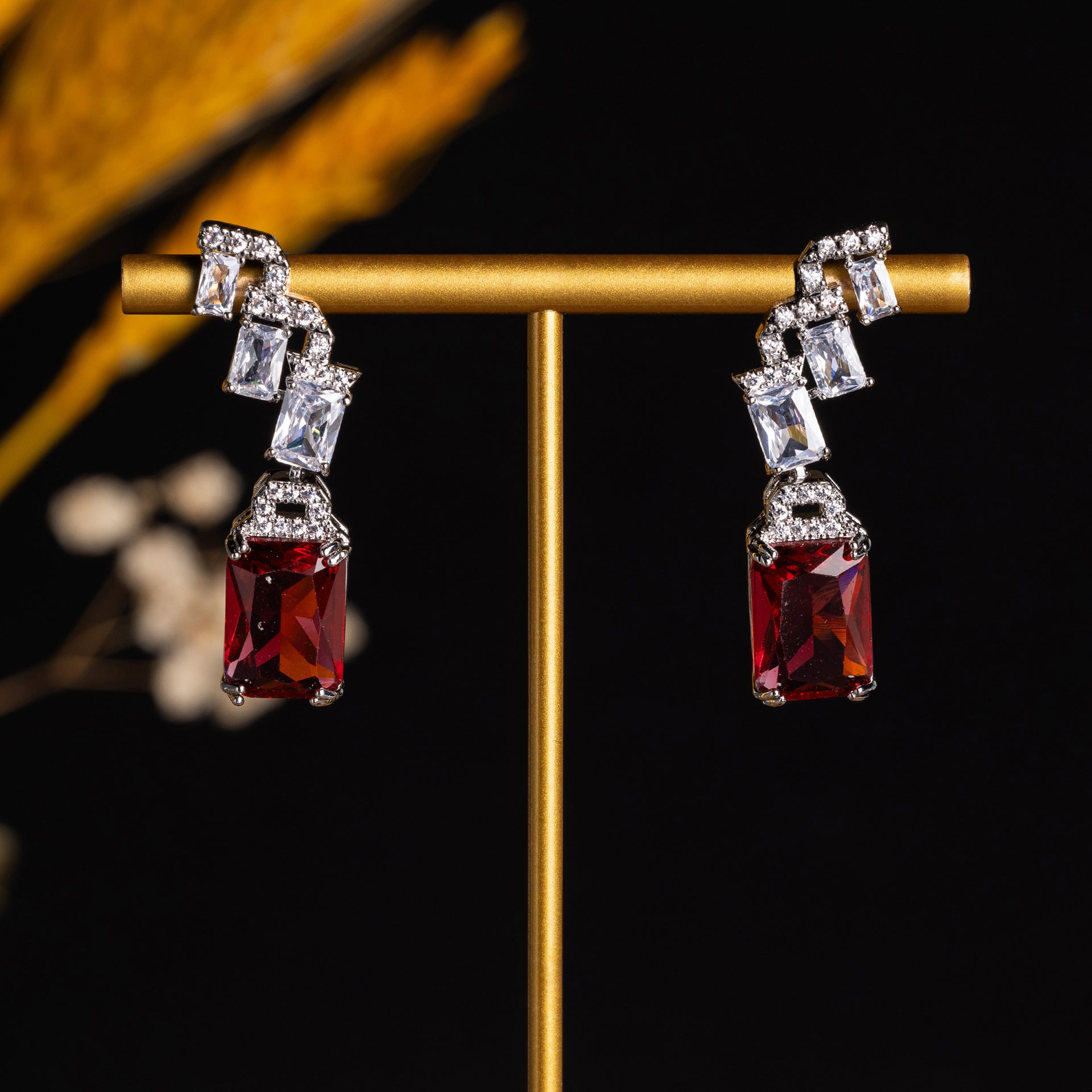 Elegant Emerald Green Gemstone Earrings – Luxury Multicolor Crystal Jewelry