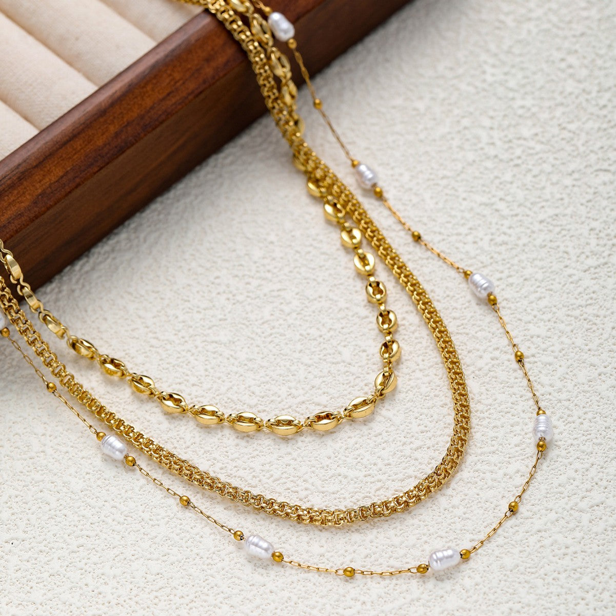 Bohemian metal shell stacked necklace