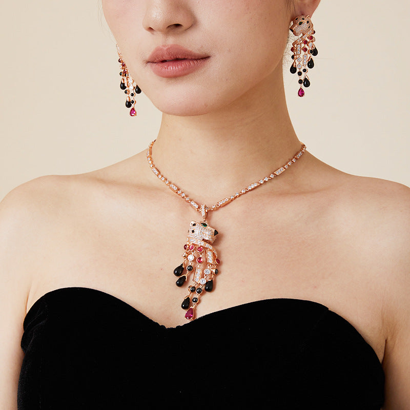 Fashion gold-plated fringed leopard personalized earrings