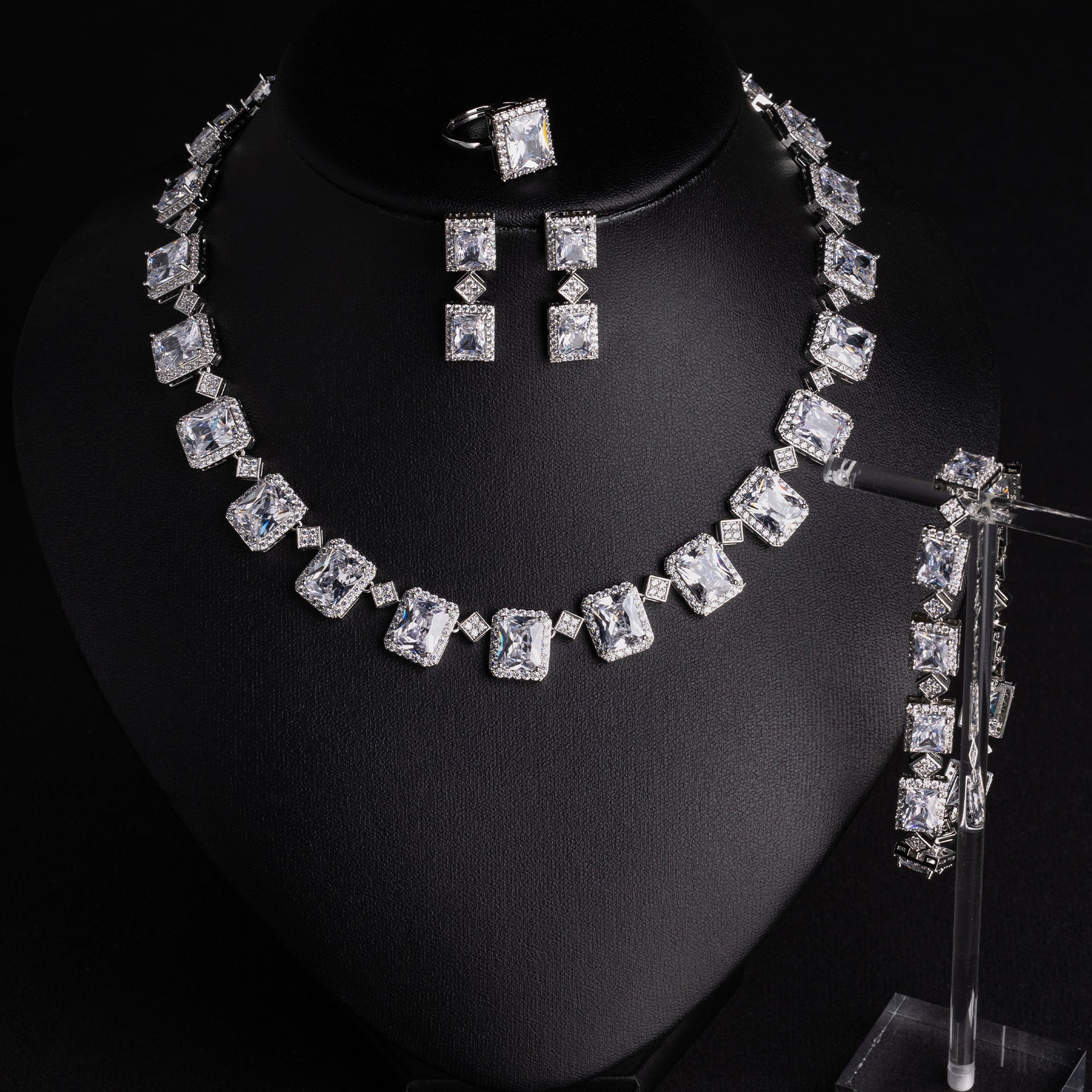 Luxury Emerald Green Square Crystal Jewelry Set – Necklace Earrings Ring for Women