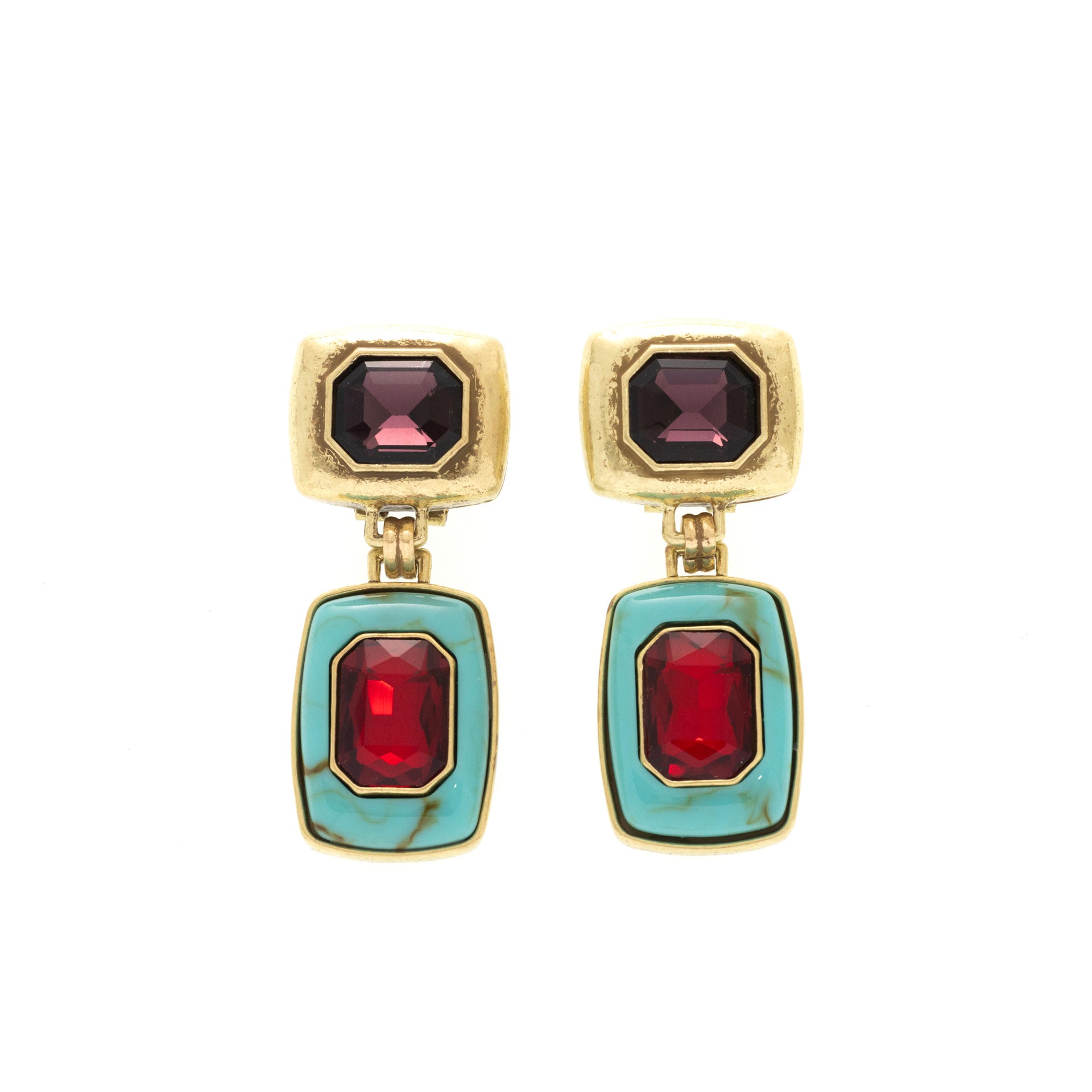 French retro niche design feature earrings