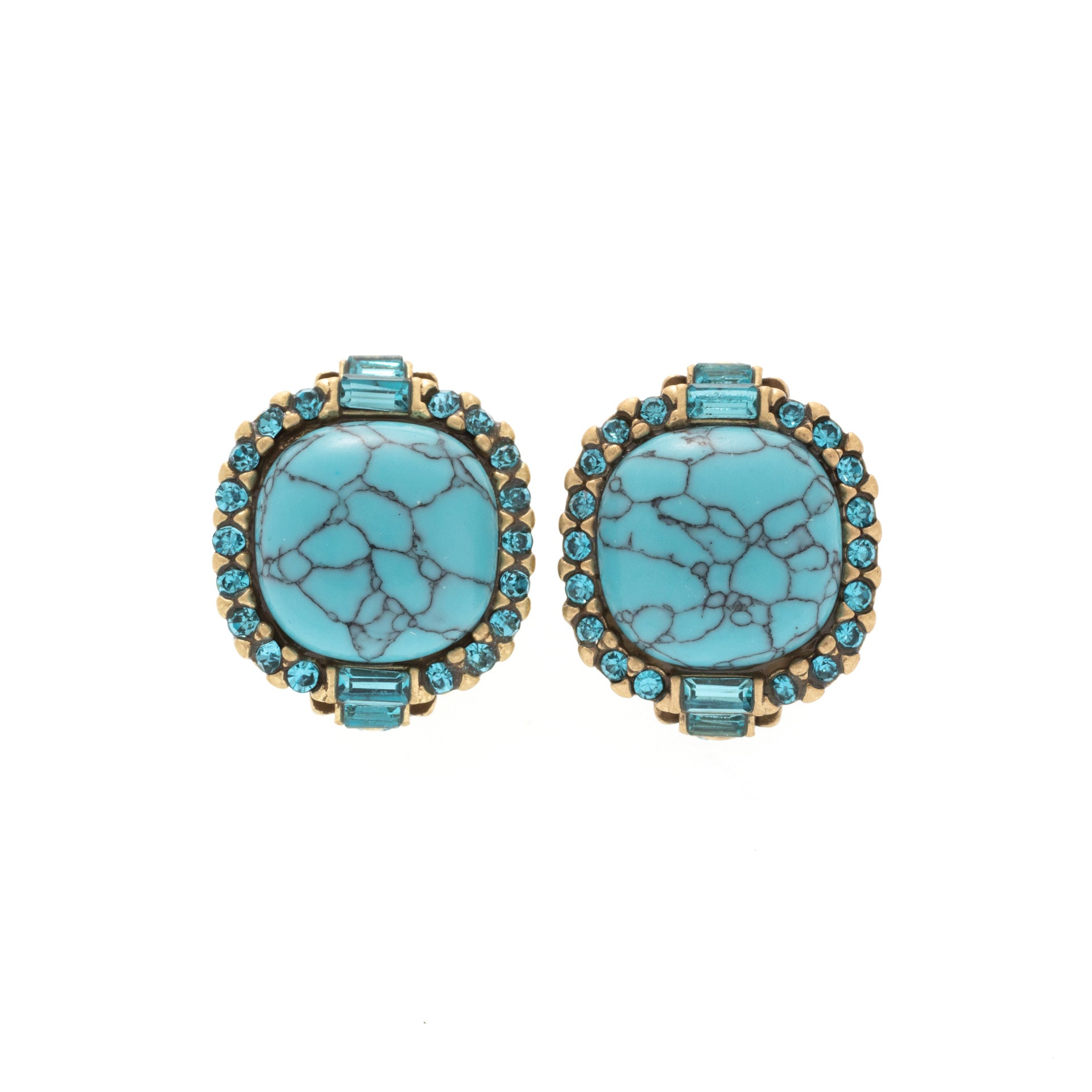 French retro niche design feature earrings
