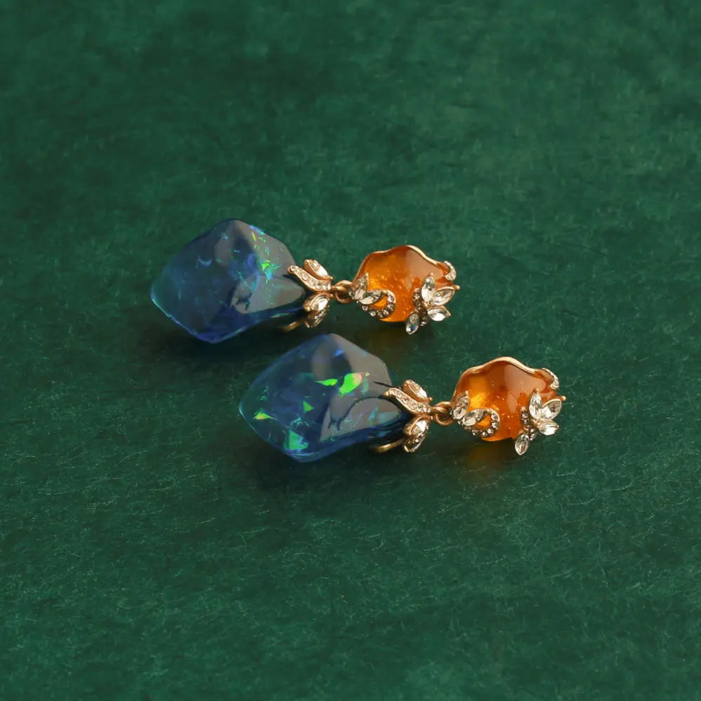 Boucles d'oreilles clous saphir style médiéval vintage