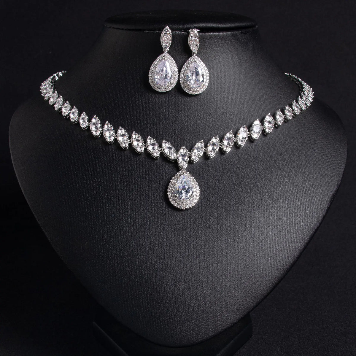 Parure de bijoux de luxe en cristal rouge larme – Style élégant pour mariée
