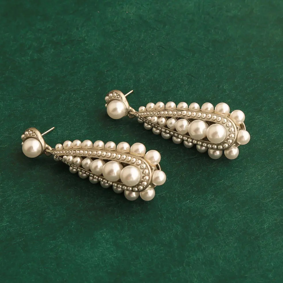 Boucles d'oreilles clous rétro françaises en perles