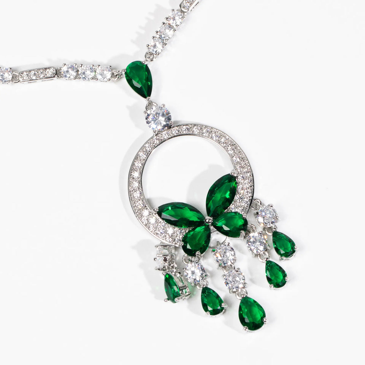 Parure de bijoux de luxe papillon en cristal – Élégant collier pendentif et boucles d'oreilles