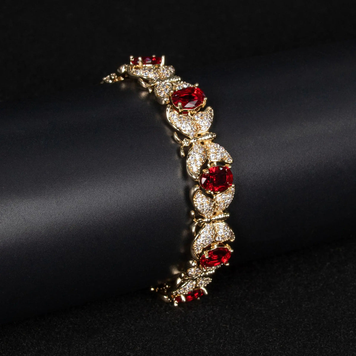Bracelet papillon trésor couleur pour femme, bijou haut de gamme au tempérament de luxe léger, style ins et niche