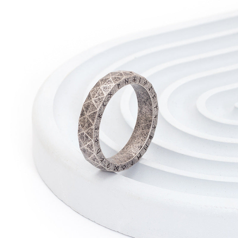 Vintage text rhombus titanium steel ring