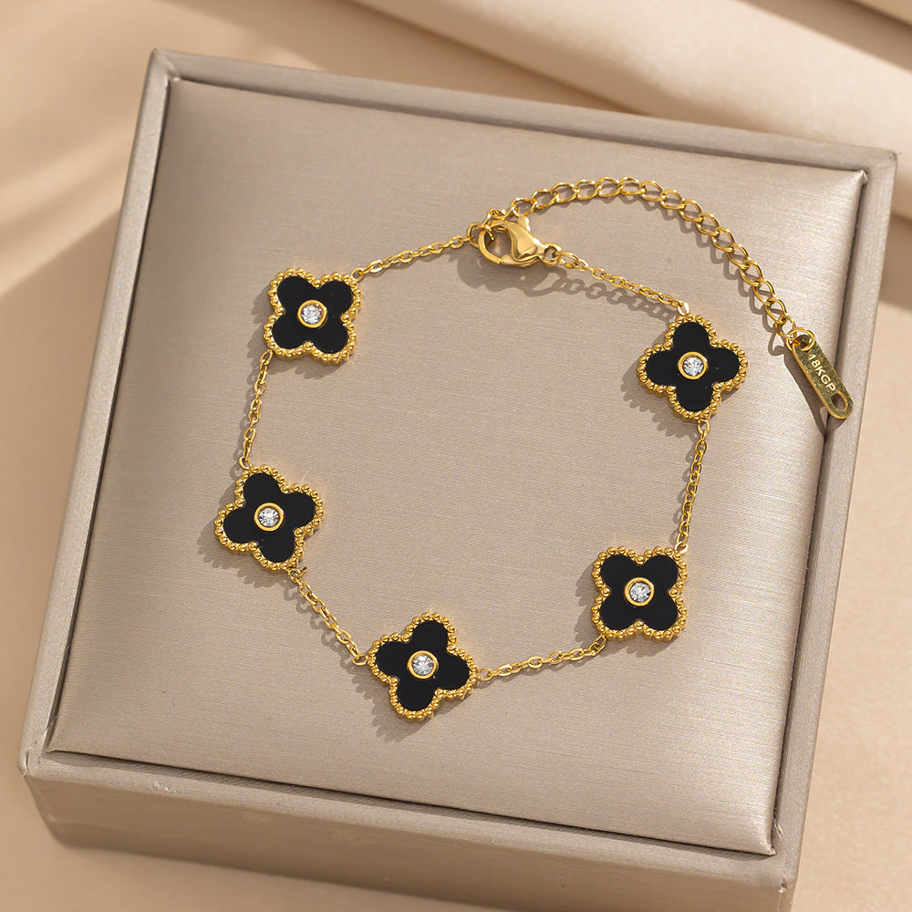 Fashion Lucky Clover Diamond Collection