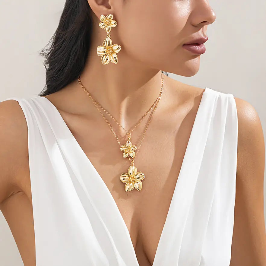 Collier pendentif double fleur français