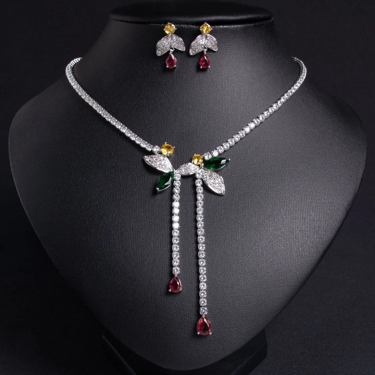 Elegant Green Leaf and Red Teardrop Necklace Set – Luxury Crystal Jewelry for Women