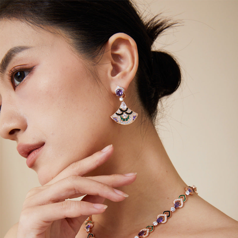 New gold-plated violet fan earrings