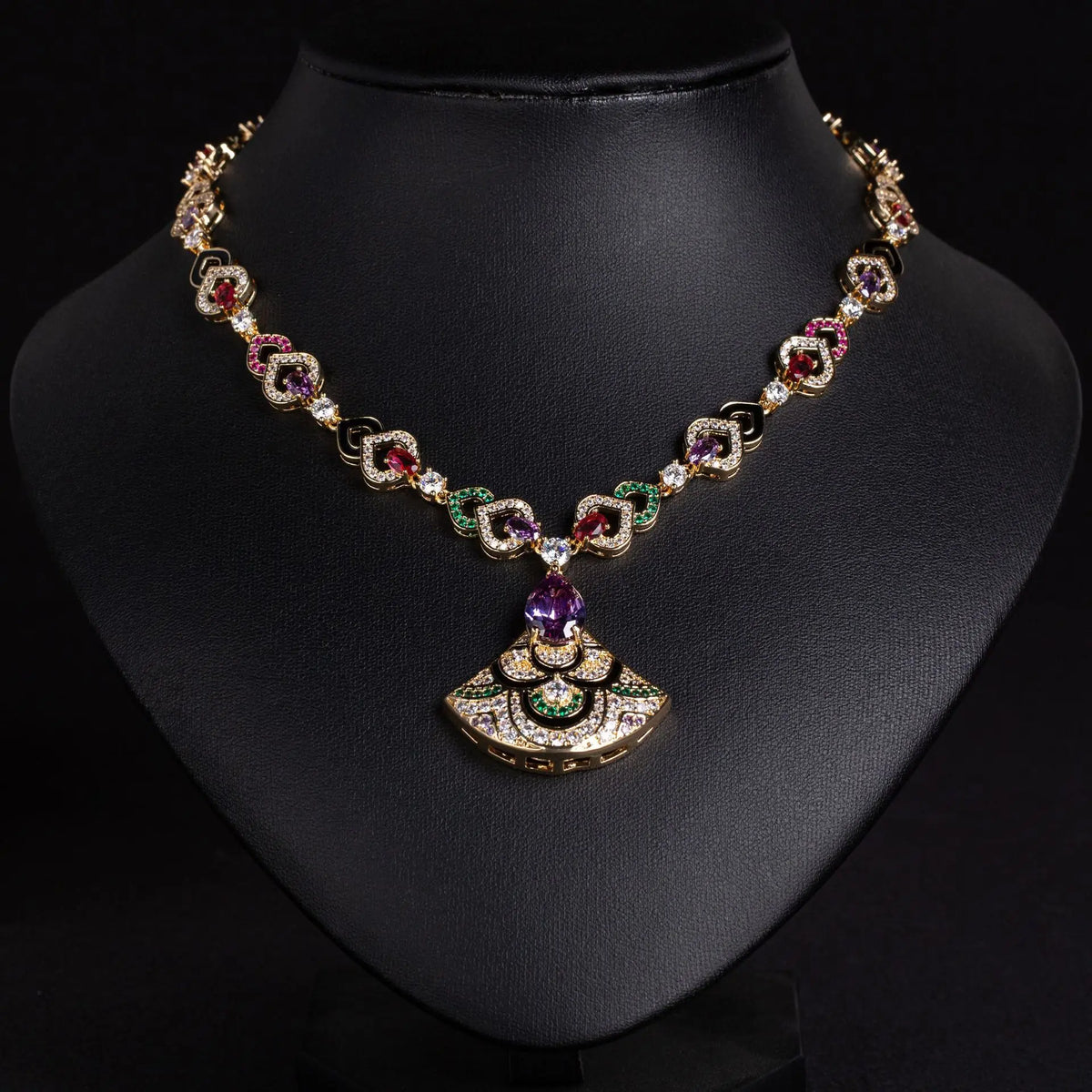 Nouveau collier éventail violet pour femme, chaîne de clavicule texturée, luxe industriel lourd