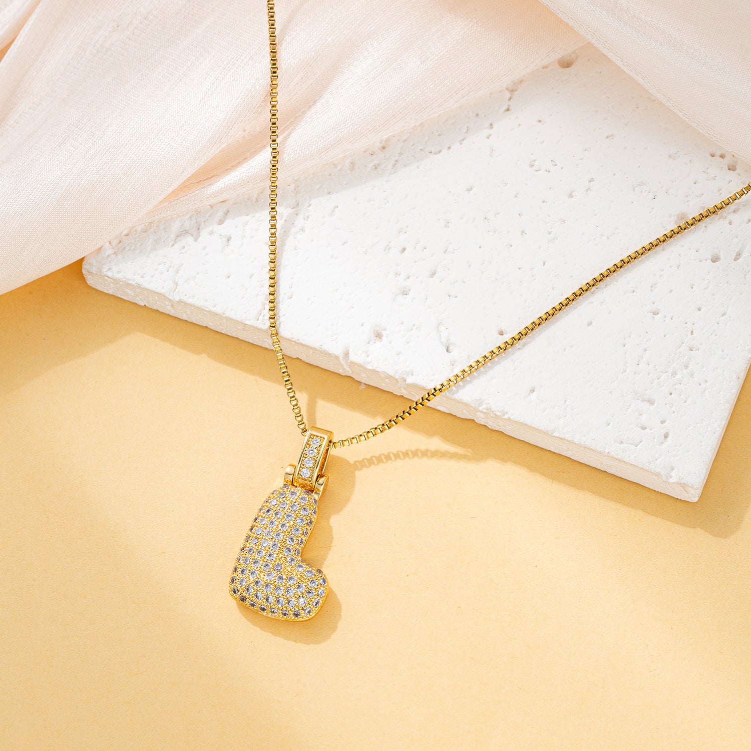 Creative fashion zircon fat 26 letter necklace