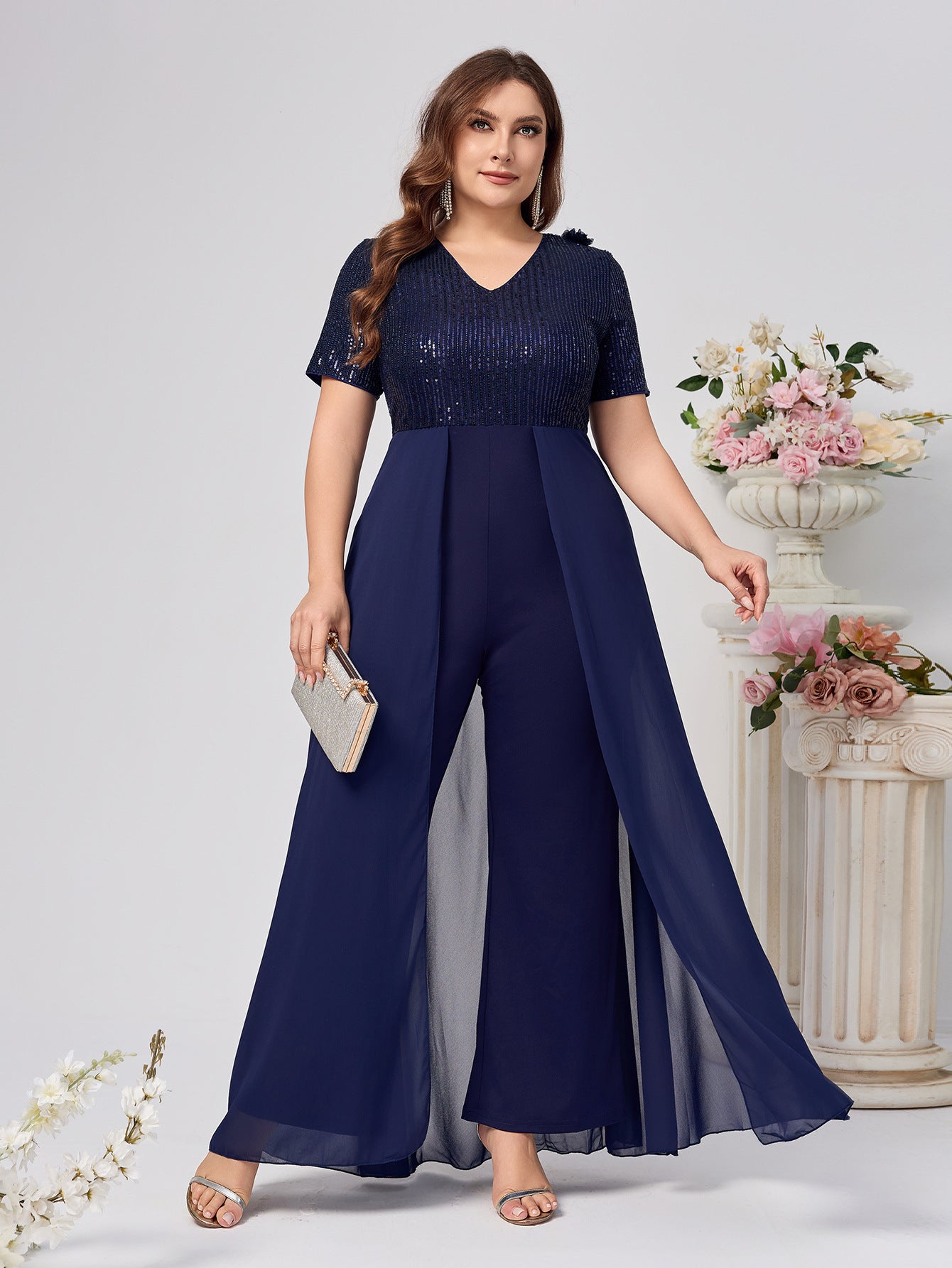 Fashion plus size V-neck sequined culottes