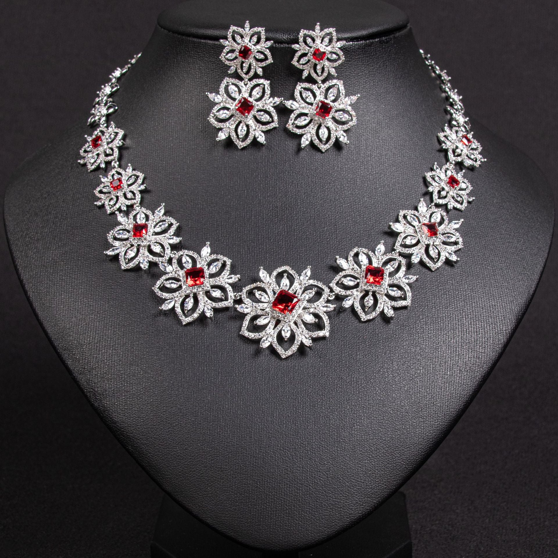 Luxury Yellow Crystal Flower Necklace Earrings Set – Elegant Statement Jewelry for Women