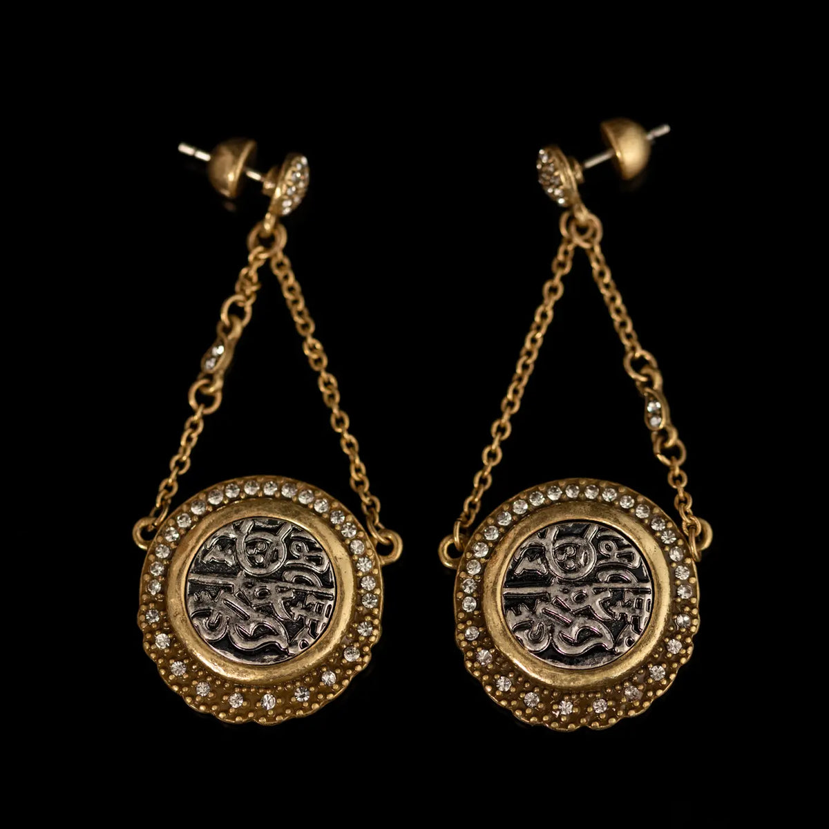 Série de boucles d'oreilles de style médiéval rétro et de niche