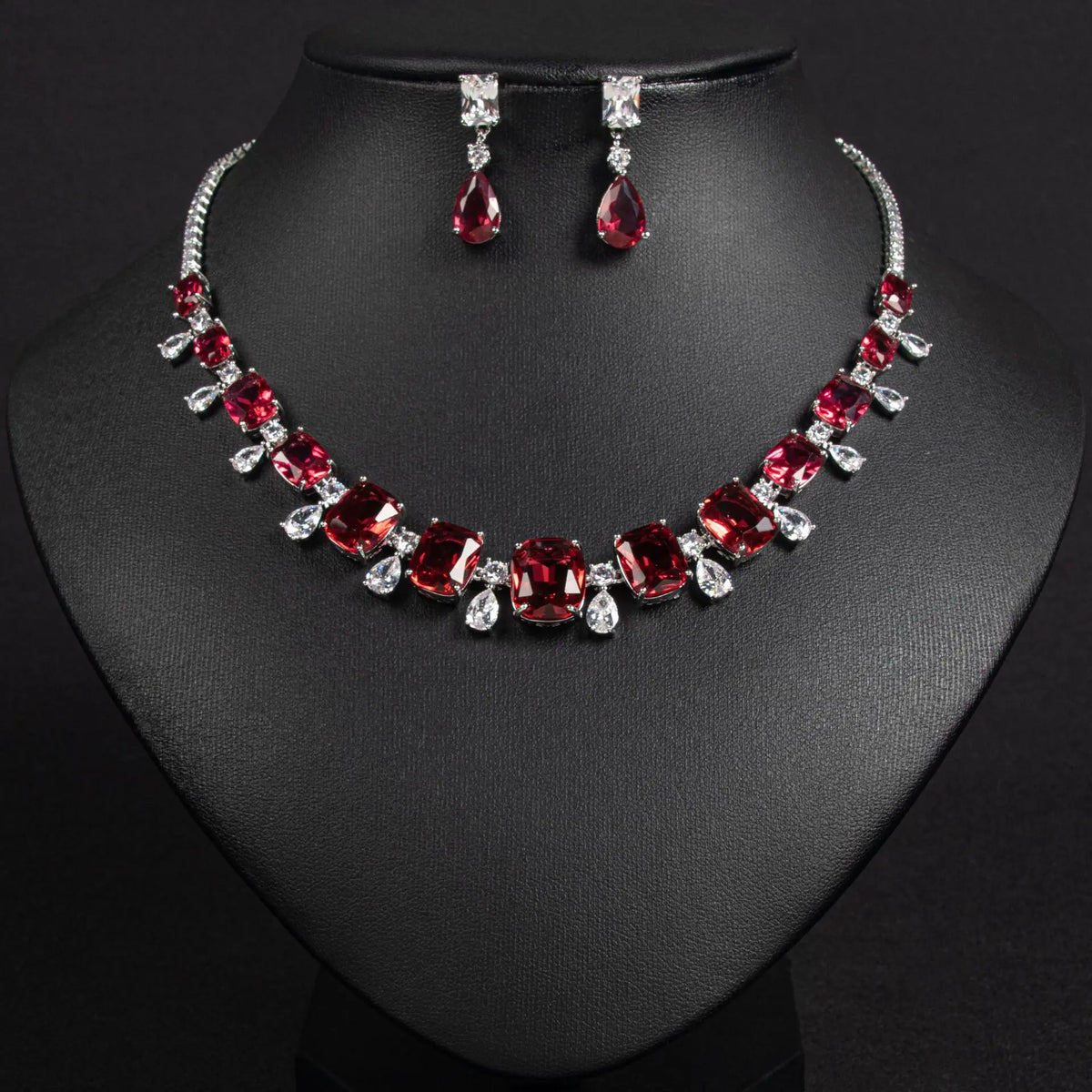 Luxury Emerald Green Crystal Necklace and Earrings Jewelry Set