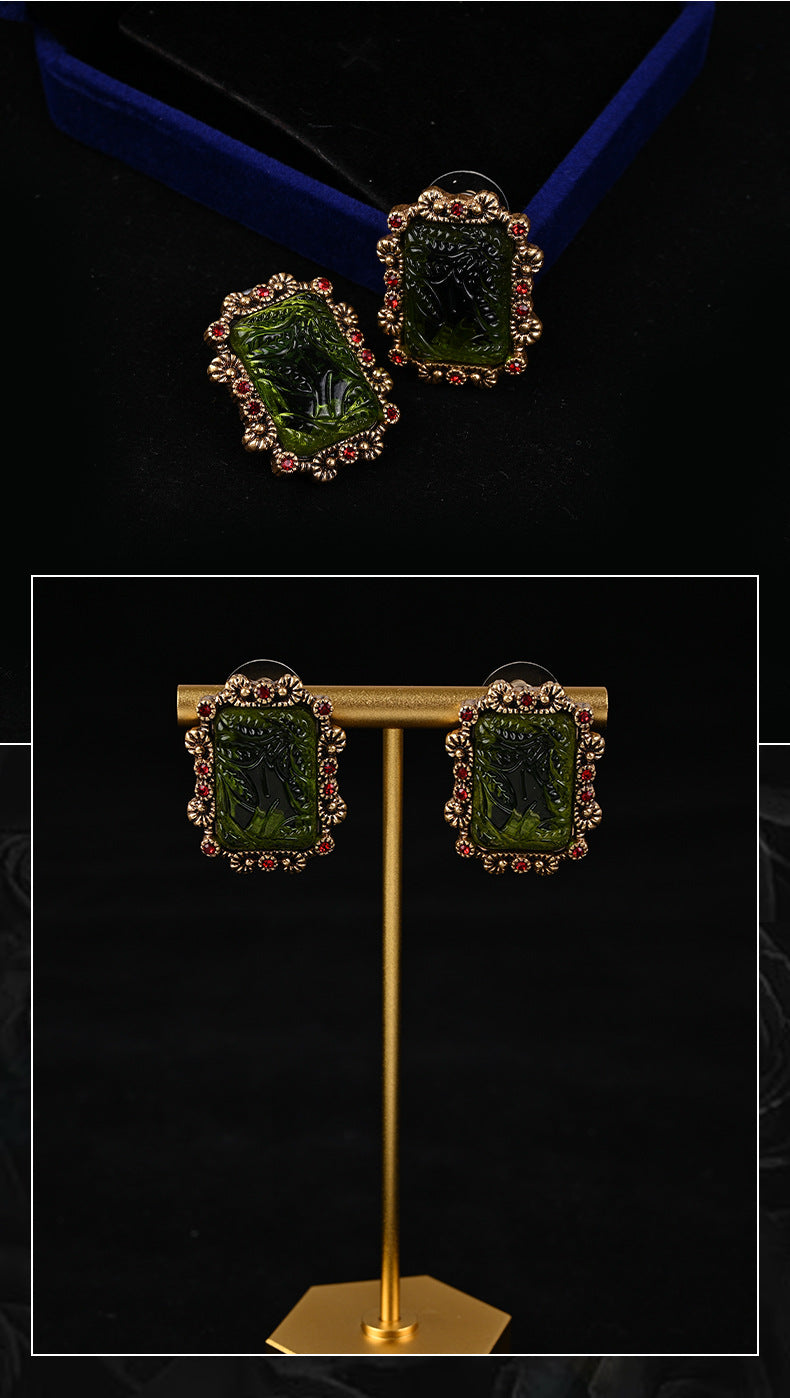 Bijoux de luxe léger, boucles d'oreilles clou émeraude, boucles d'oreilles de niche, collier pour femmes