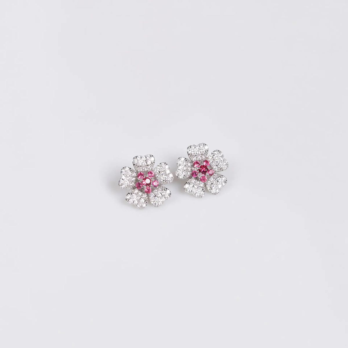 Ensemble collier et boucles d'oreilles zircon fleur, élégant et simple