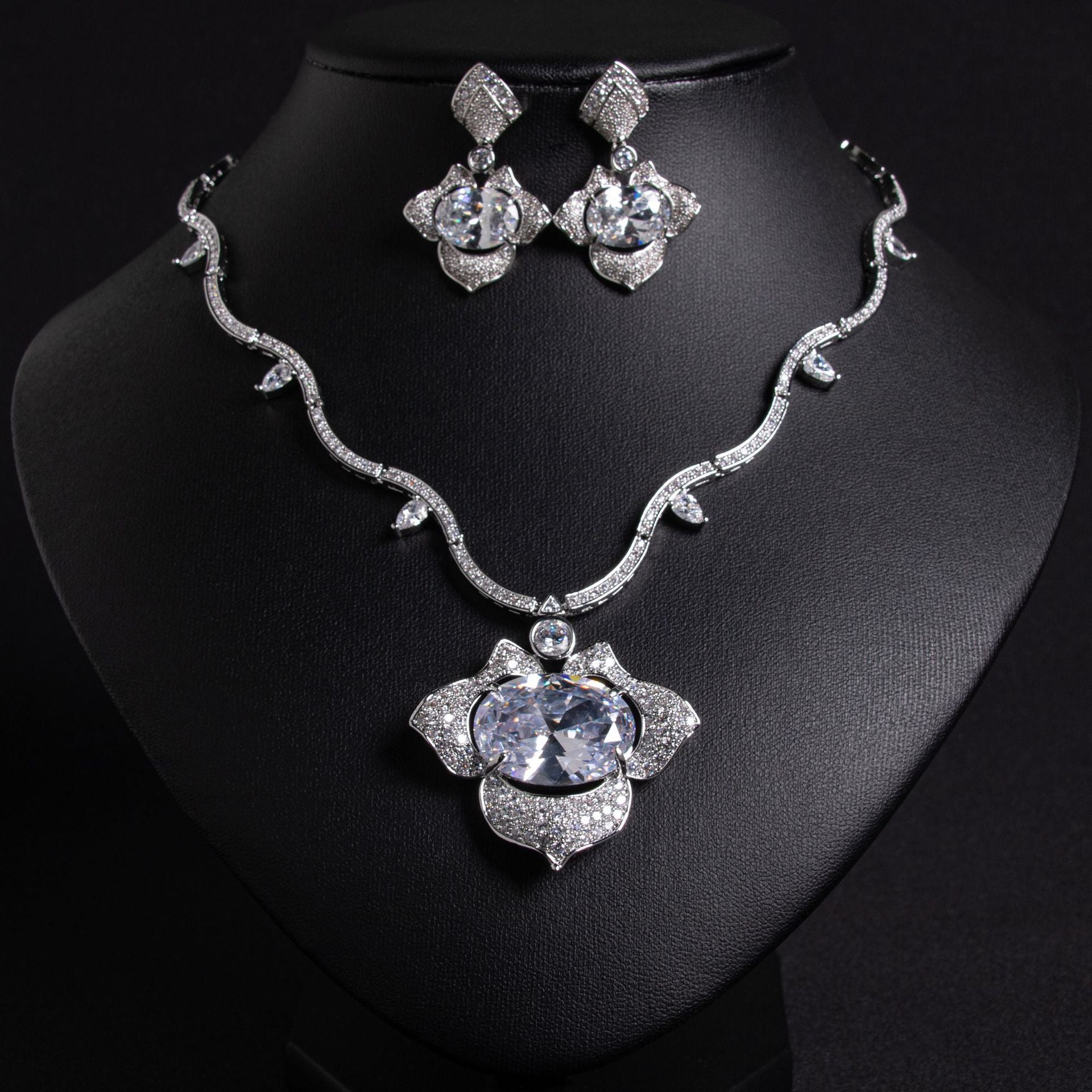 Luxury Ruby Red Crystal Necklace Earrings Set – Vintage Statement Jewelry for Women
