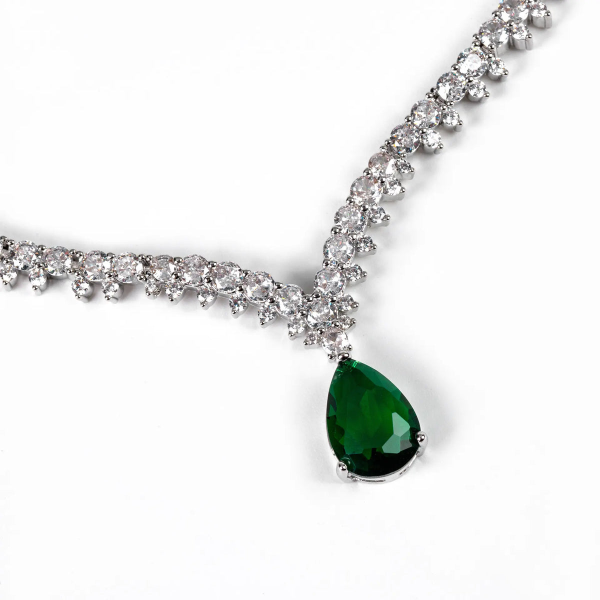 Ensemble Pendentif Goutte d'Eau Émeraude de Luxe pour Femme