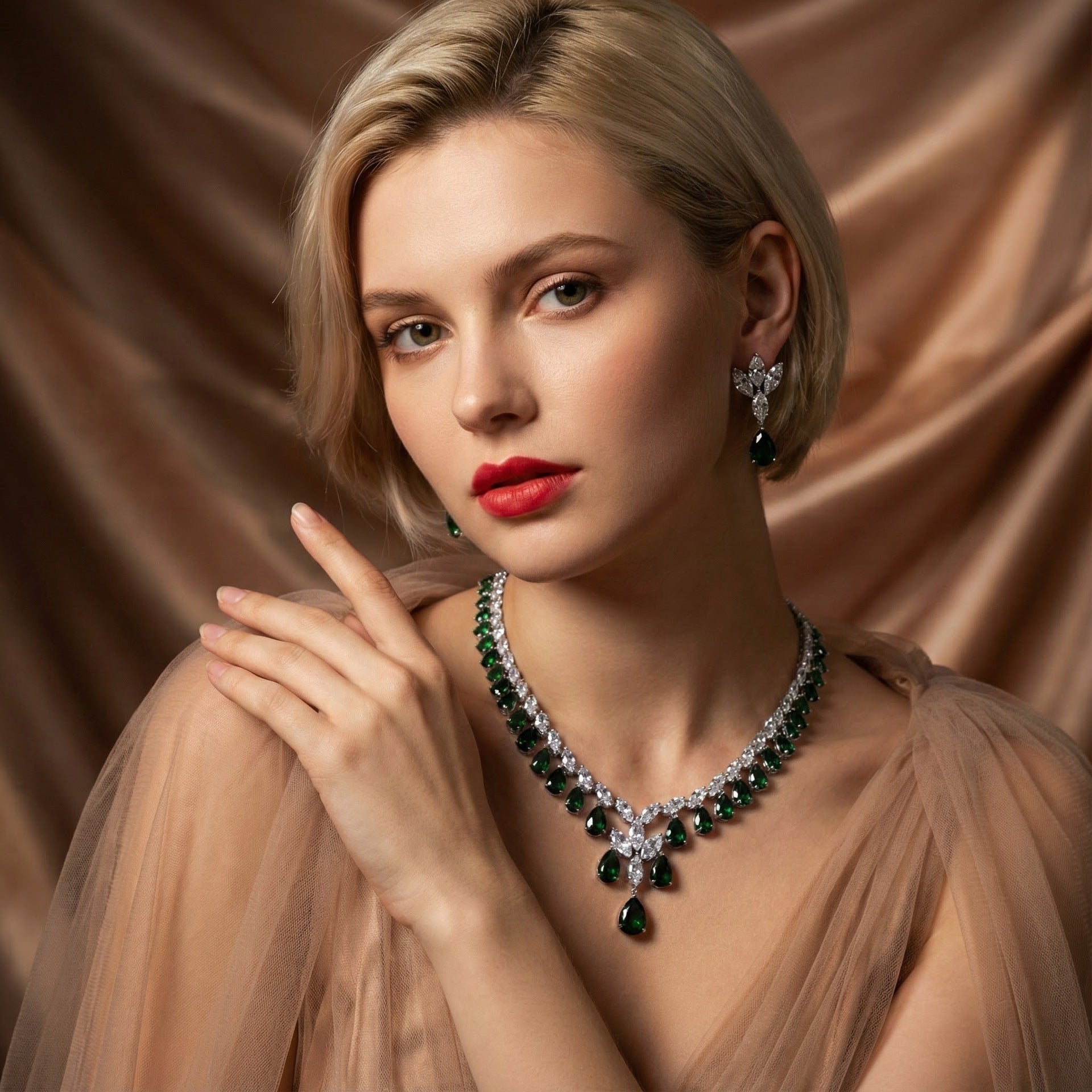 Luxury Emerald Green Teardrop Necklace Set for Women – Marquise Crystal Jewelry with Matching Earrings