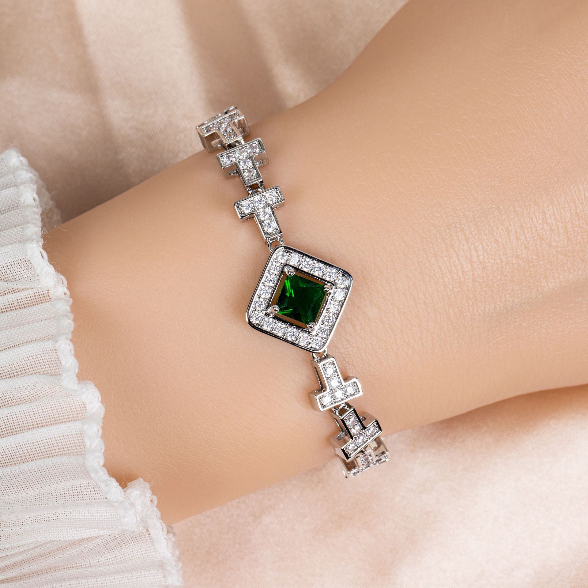 Luxury Yellow Square Crystal Bracelet – Silver Tone Halo Statement Jewelry for Women