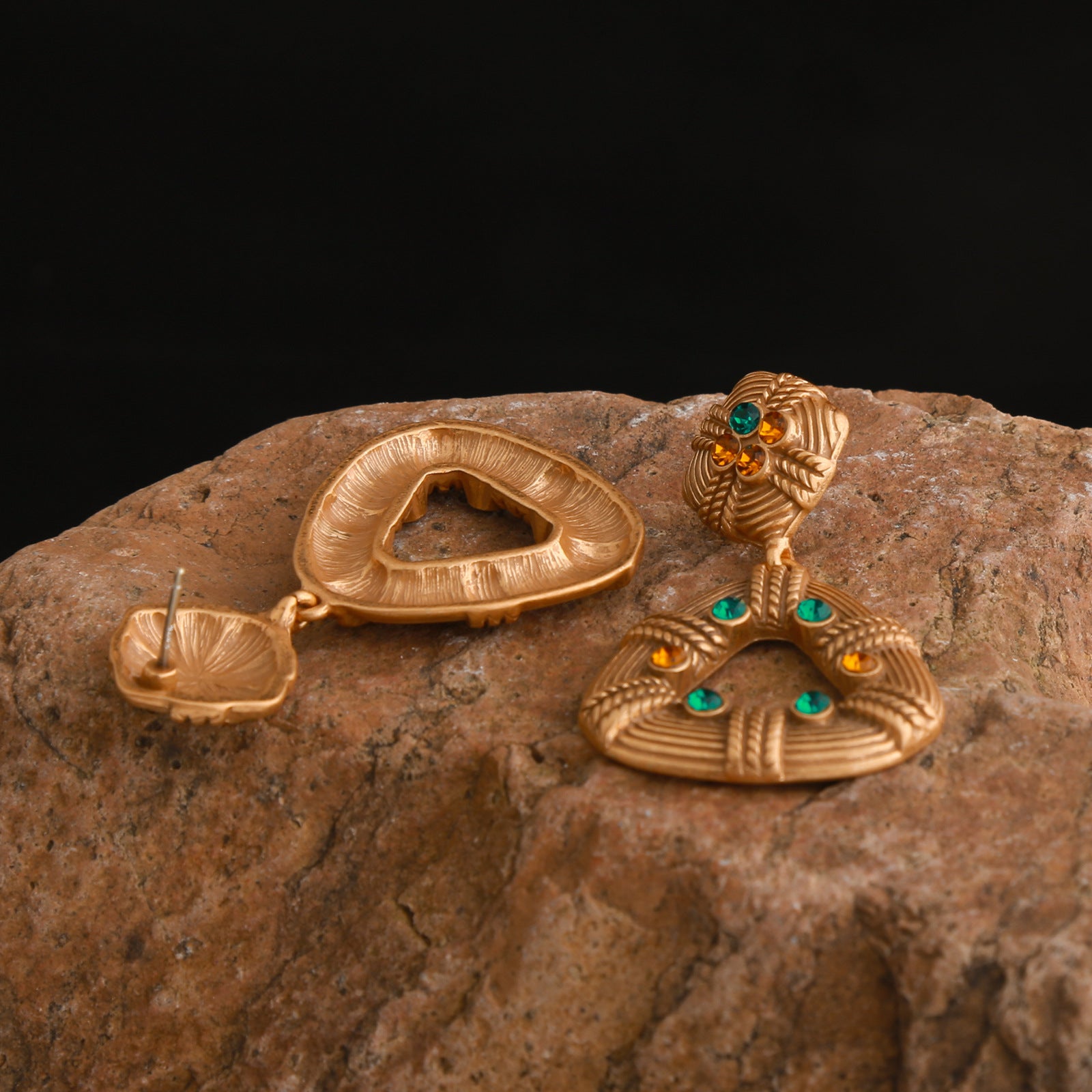 Bohemian bronze light luxury earrings