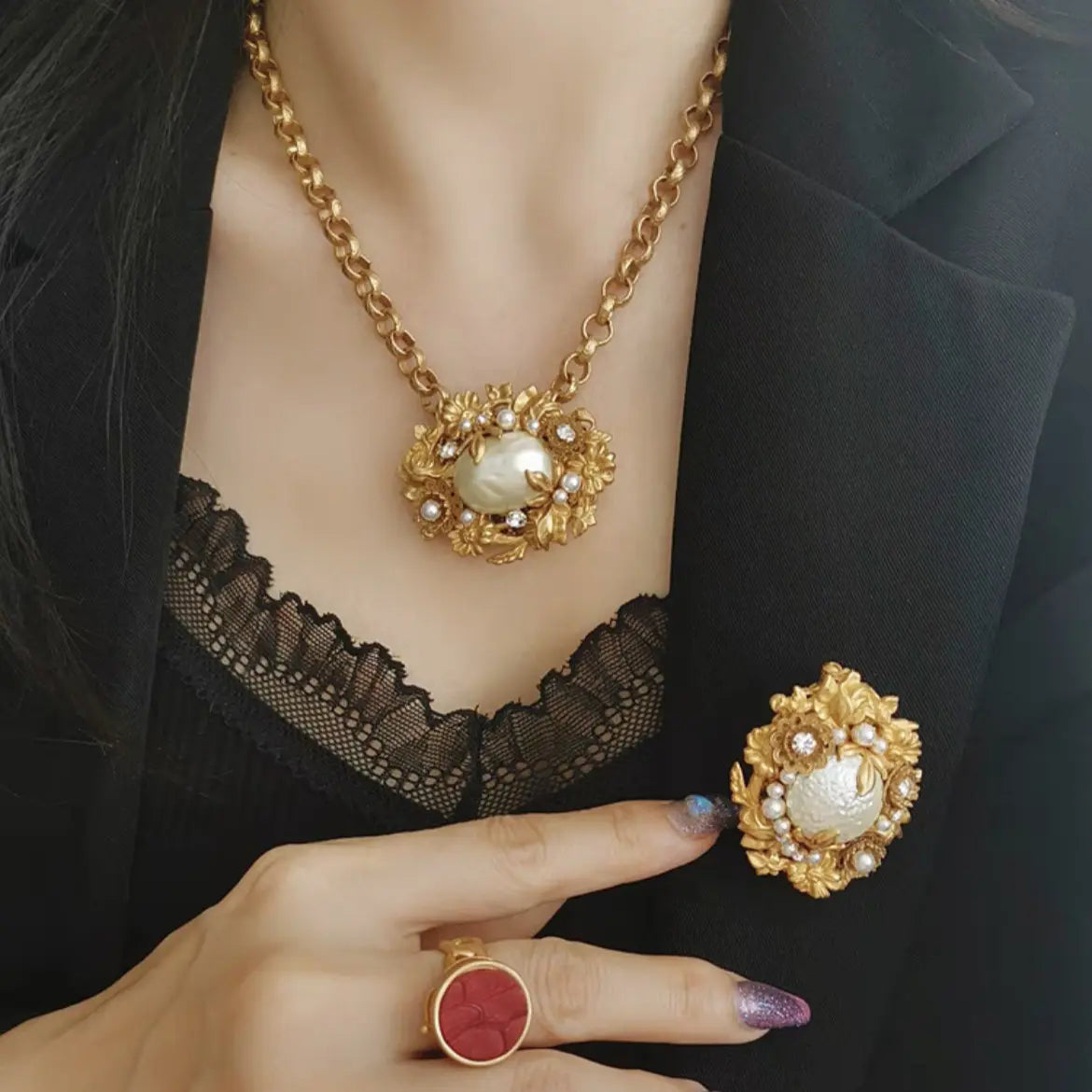 Parure collier fleur de perles en relief 3D vintage