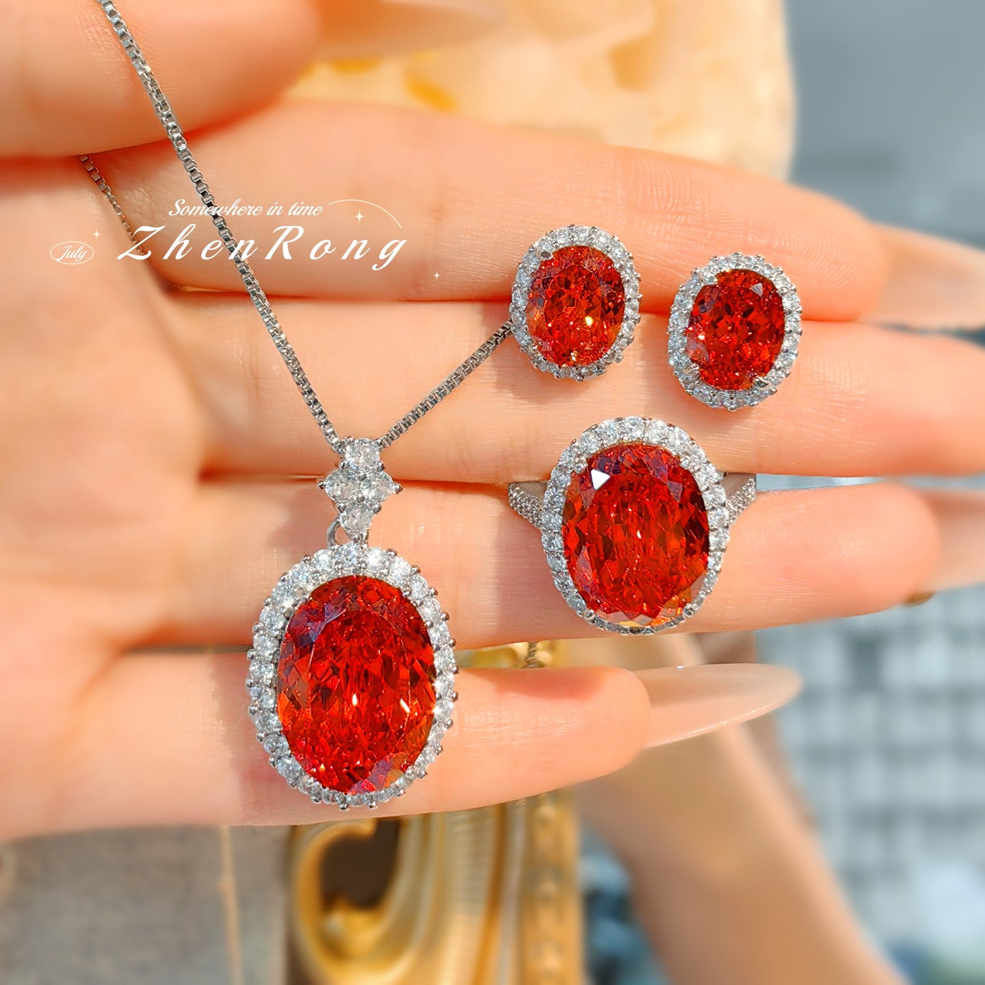 Fashion cutting colored diamond pigeon egg collection