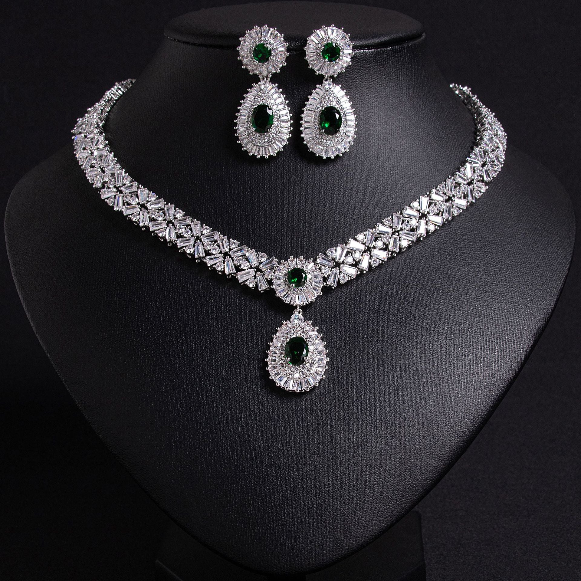 Luxury Red Crystal Statement Necklace Set – Bridal Wedding Jewelry for Women