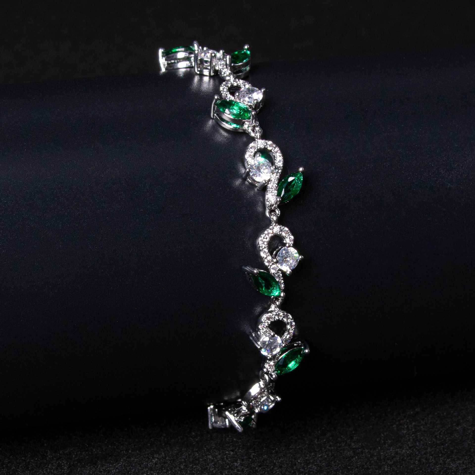 Luxury Multicolor Crystal Bracelet – Elegant Gemstone Jewelry for Women