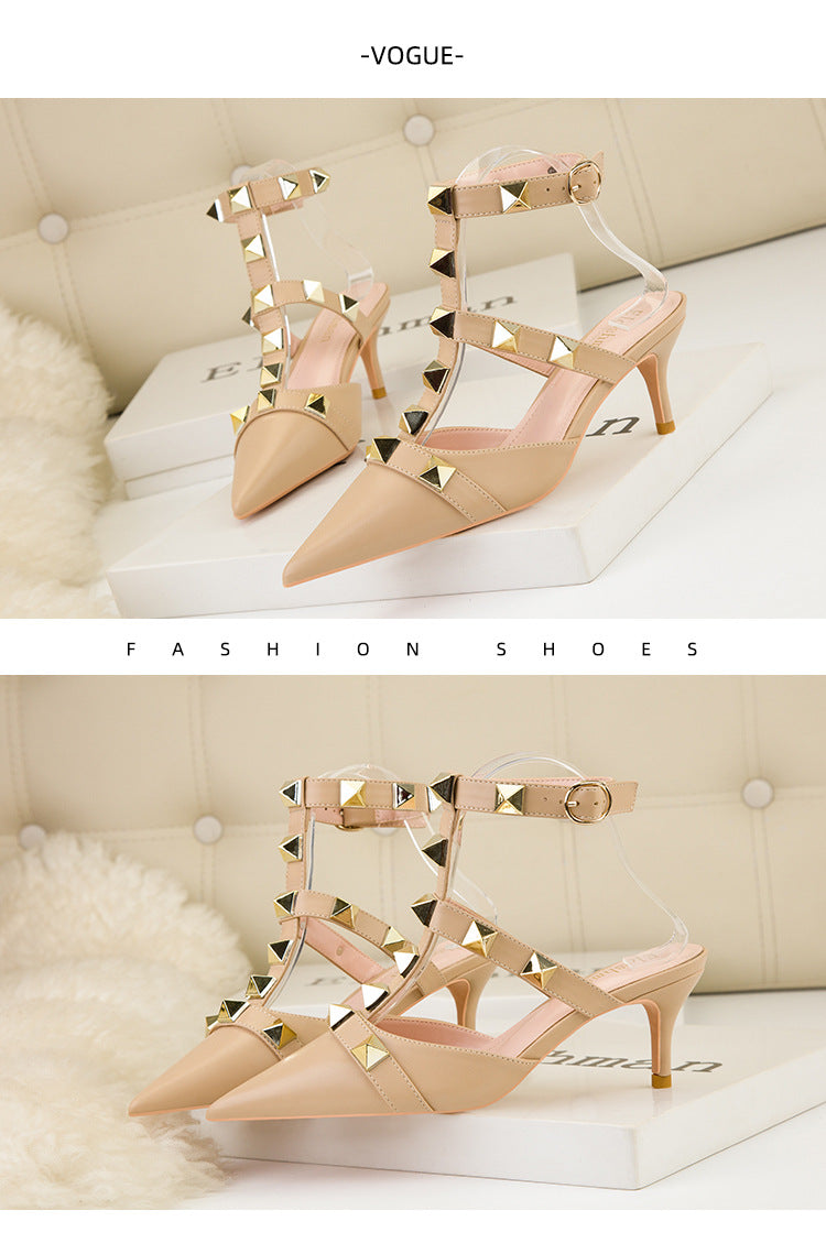 Stylish sexy rivet hollow high heels