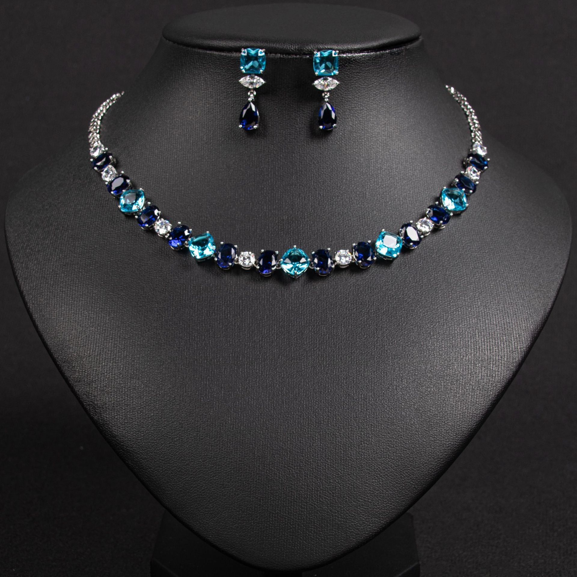 Luxury Blue Crystal Necklace Earrings Set – Elegant Statement Jewelry for Women