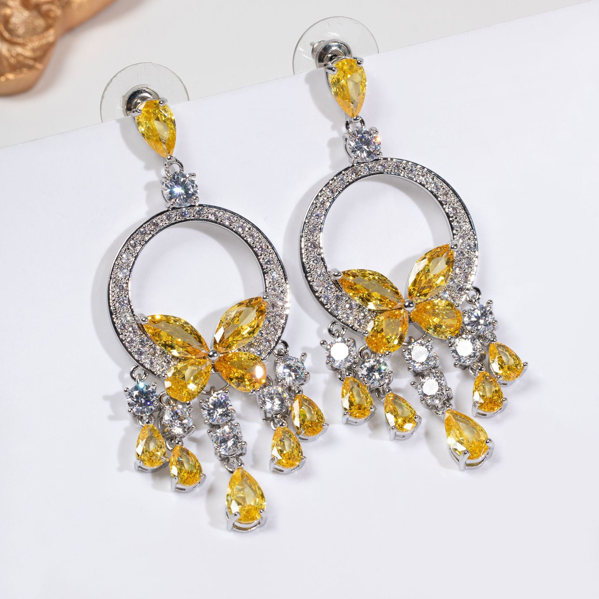 Boucles d'oreilles papillon en cristal bleu élégantes – Design goutte de luxe pour le soir