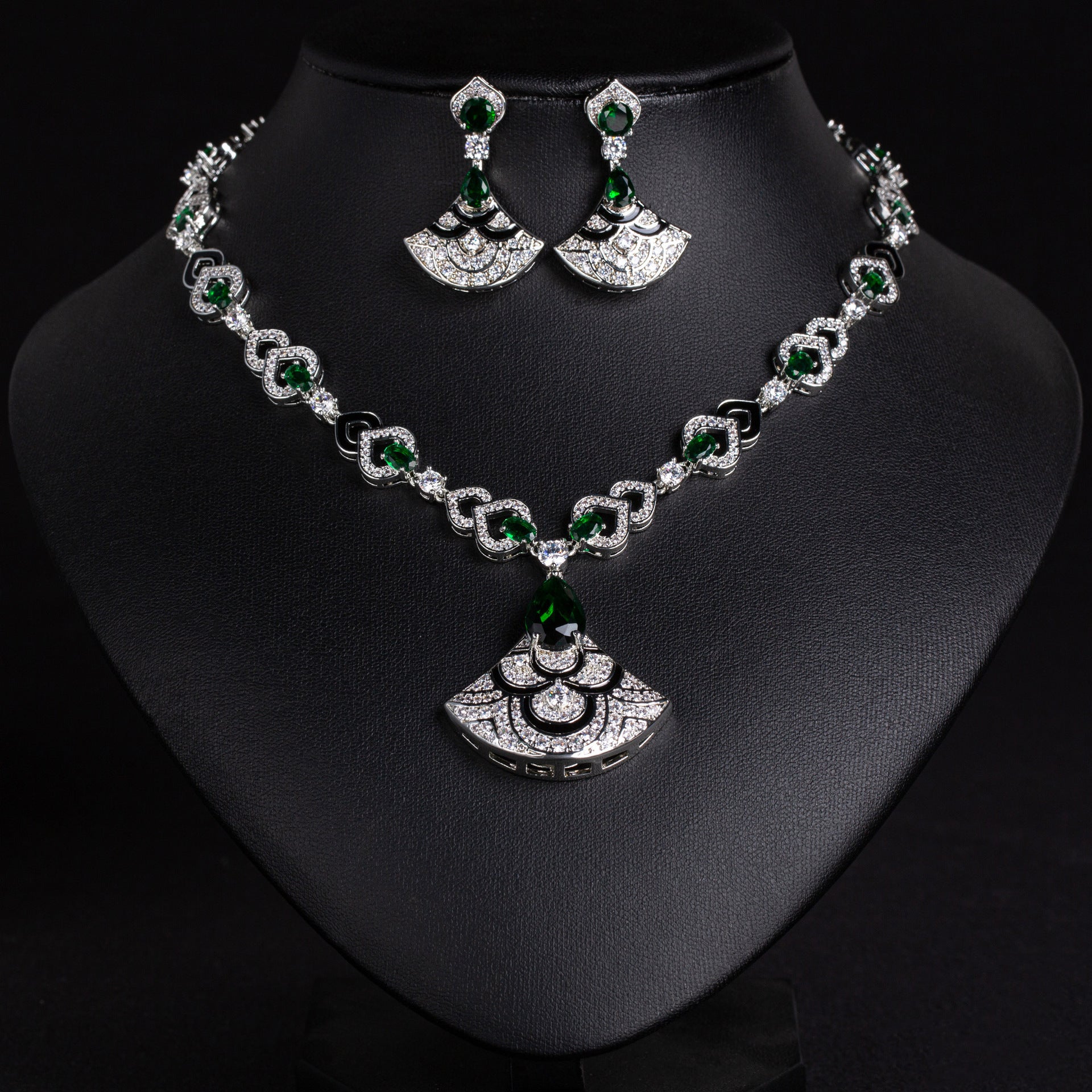 Light luxury heavy industry fan-shaped micro-inlaid zircon necklace set