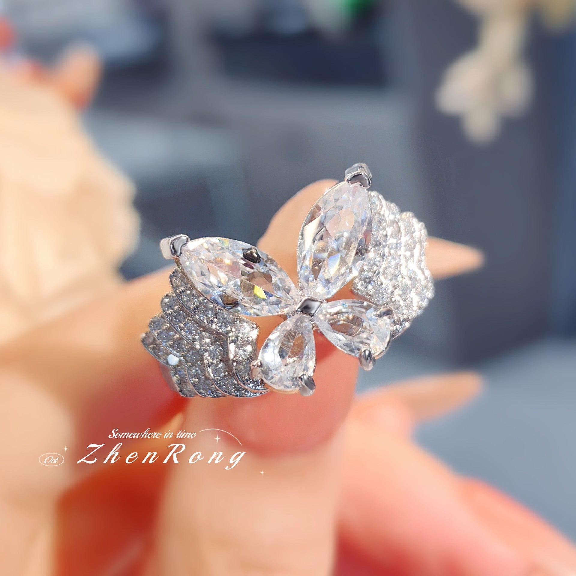 Fashion light luxury colored treasure butterfly ring