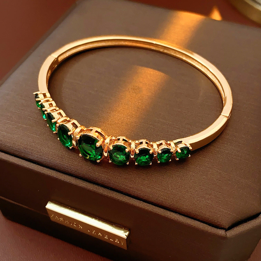 Stylish retro zircon bracelet
